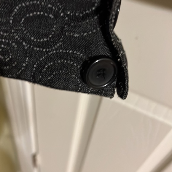 Samuel Dong long sleeve blazer for women. Size S - Picture 5 of 6